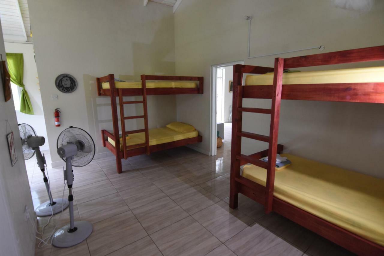 Soufriere Guesthouse Bagian luar foto