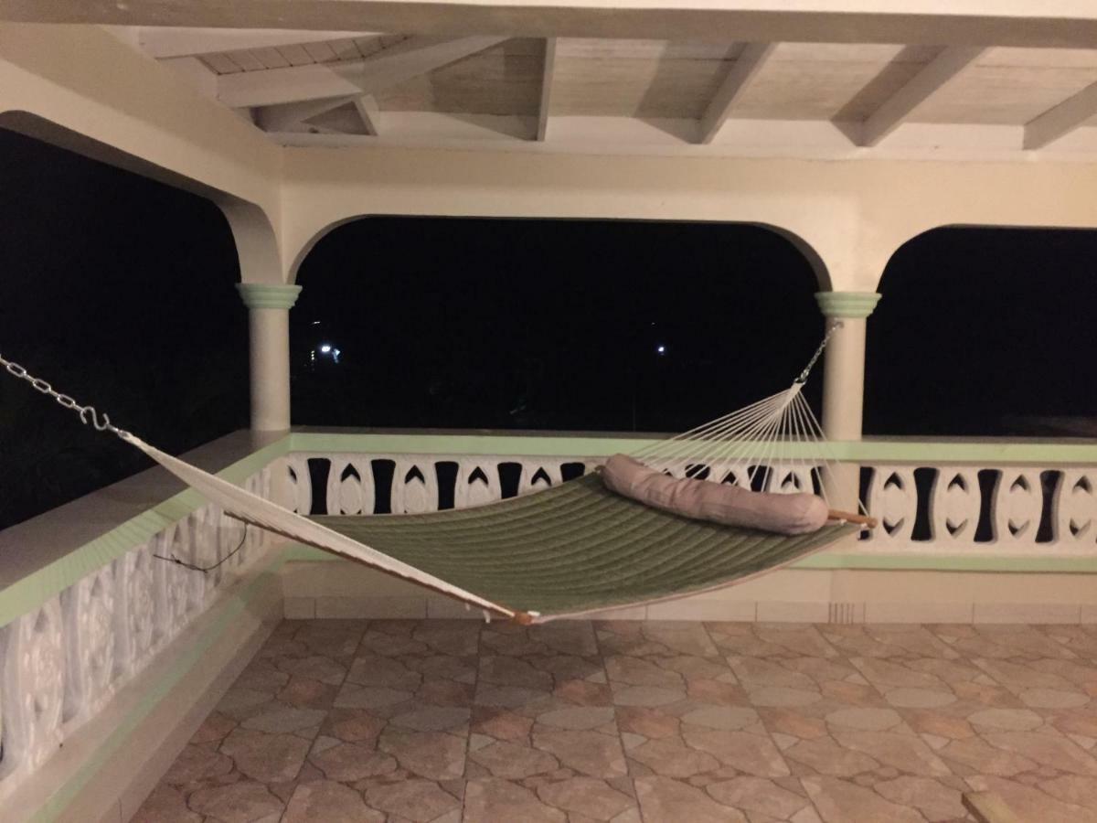 Soufriere Guesthouse Bagian luar foto