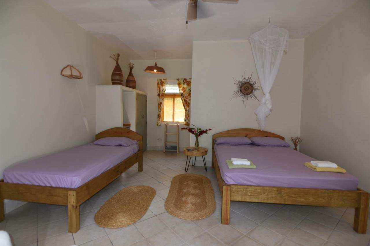 Soufriere Guesthouse Bagian luar foto