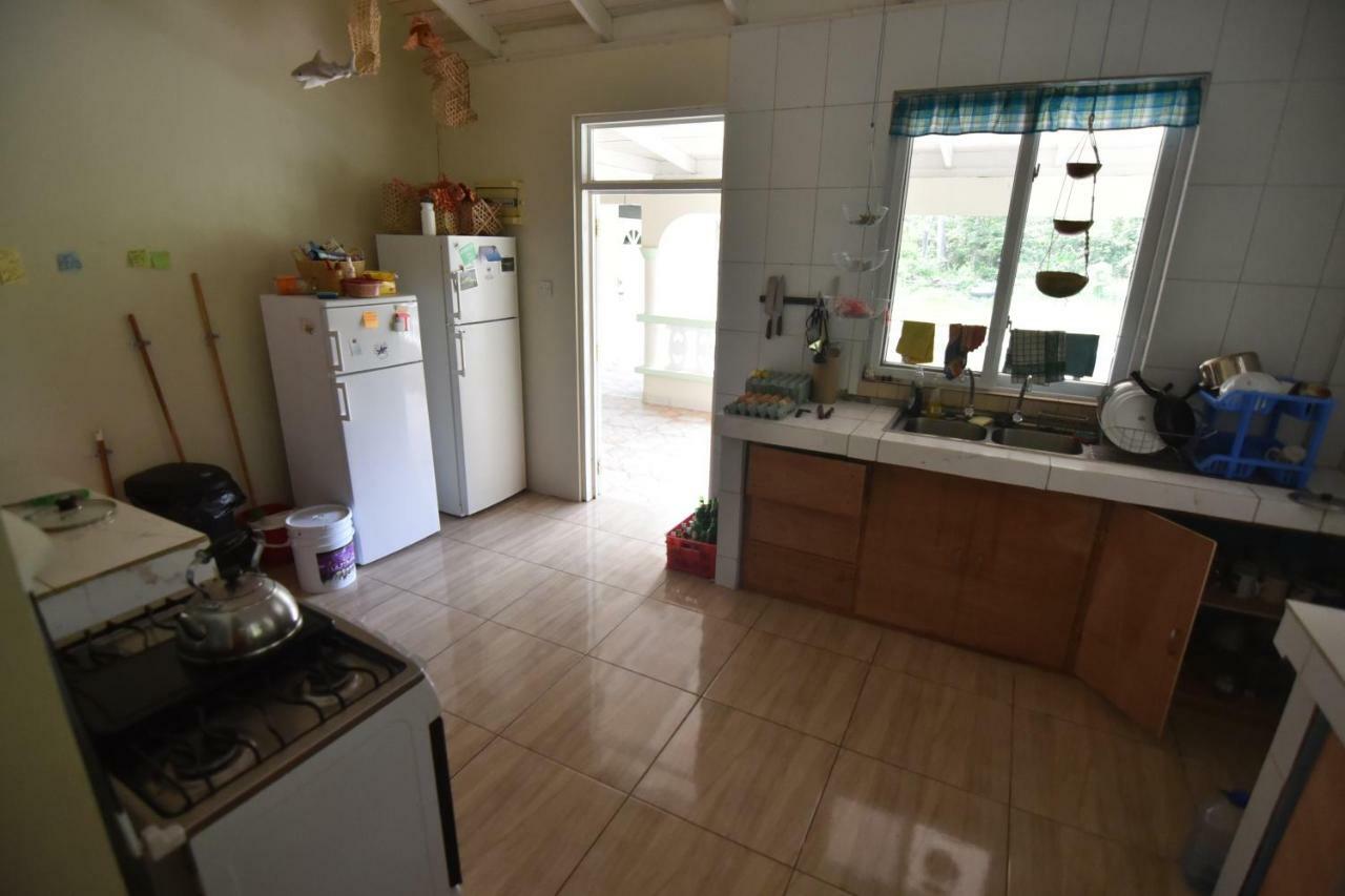 Soufriere Guesthouse Bagian luar foto